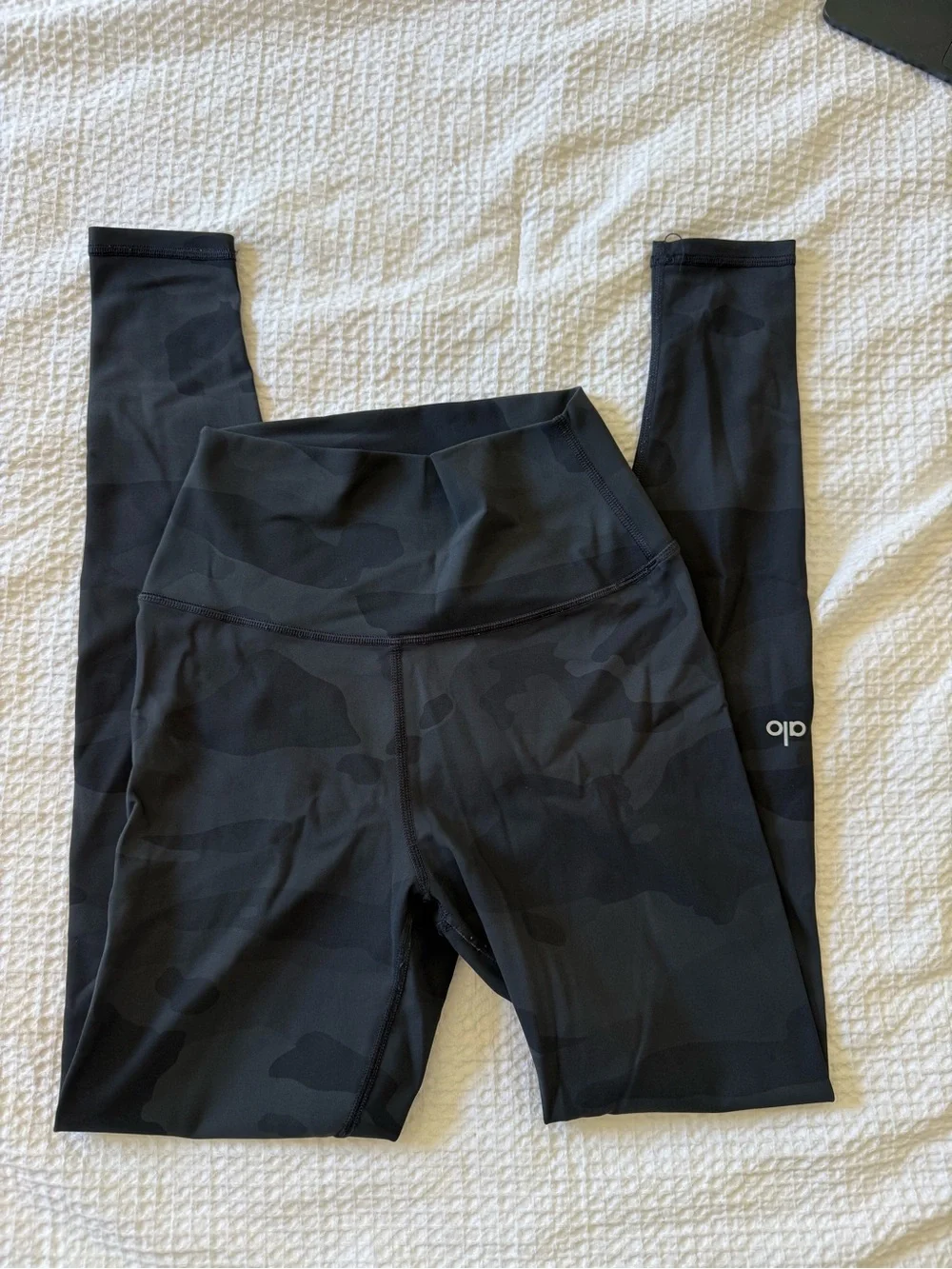 ALO Yoga High-Waist Camo Vapor Legging